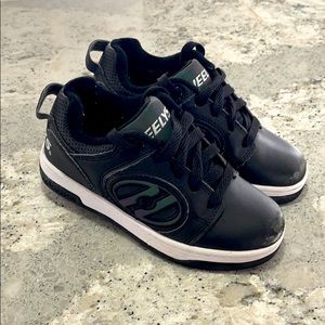 Heelys tennis shoes
